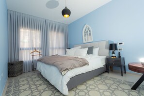 Deluxe Apartment, 3 Bedrooms | 3 bedrooms, iron/ironing board, free WiFi, bed sheets - Museum Residence Brand New Apt (Jerusalem)