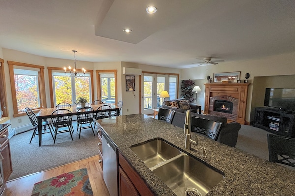 Open floor plan with plenty of room for gathering