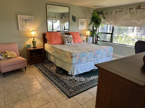 2 bedrooms, desk, iron/ironing board, travel cot