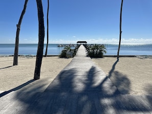 On the beach, sun-loungers, beach towels - BOOK YOUR DREAM VACATION at  BEACON REEF - JANUARY OPEN DEAL (Islamorada)