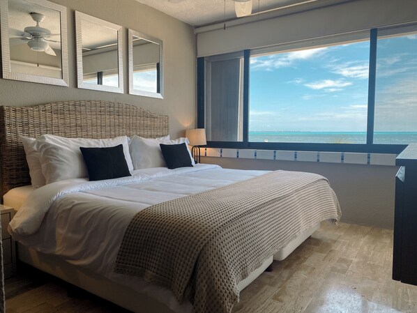 2 bedrooms, in-room safe, desk, iron/ironing board - CANCUN BEACHFRONT CONDOS - GREAT VIEWS (Cancun)