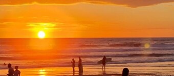 Spacious 3 Bedroom House near Curu & Isla Tortuga