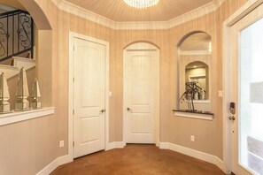 Interior - Huge Home in Downtown ATX/Large Groups Welcome/Walk Everywhere!!! (Austin)