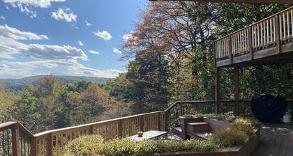 Large vacation home for any season with hot tub and beautiful views