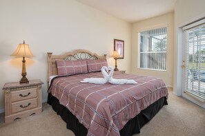 4 bedrooms, in-room safe, desk, iron/ironing board