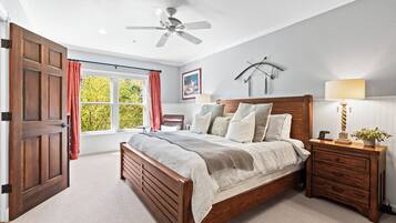 2 bedrooms, desk, iron/ironing board, travel crib