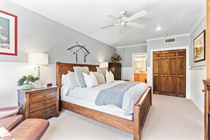 2 bedrooms, desk, iron/ironing board, travel cot