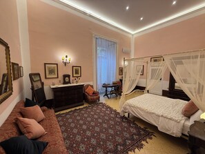 2 bedrooms, desk, iron/ironing board, travel cot