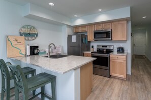 Private kitchen - Grandview 526 Waterfront condo on Lake Chelan (Chelan)
