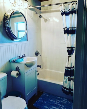 Hair dryer, towels - Super Cute Beach Home *Recommended** Casa Azalea (Ormond Beach)