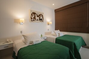 Triple Room, 1 Bedroom, Private Bathroom | Desk, soundproofing, iron/ironing board, free WiFi - Hotel Riviera Inka Paracas (Paracas)