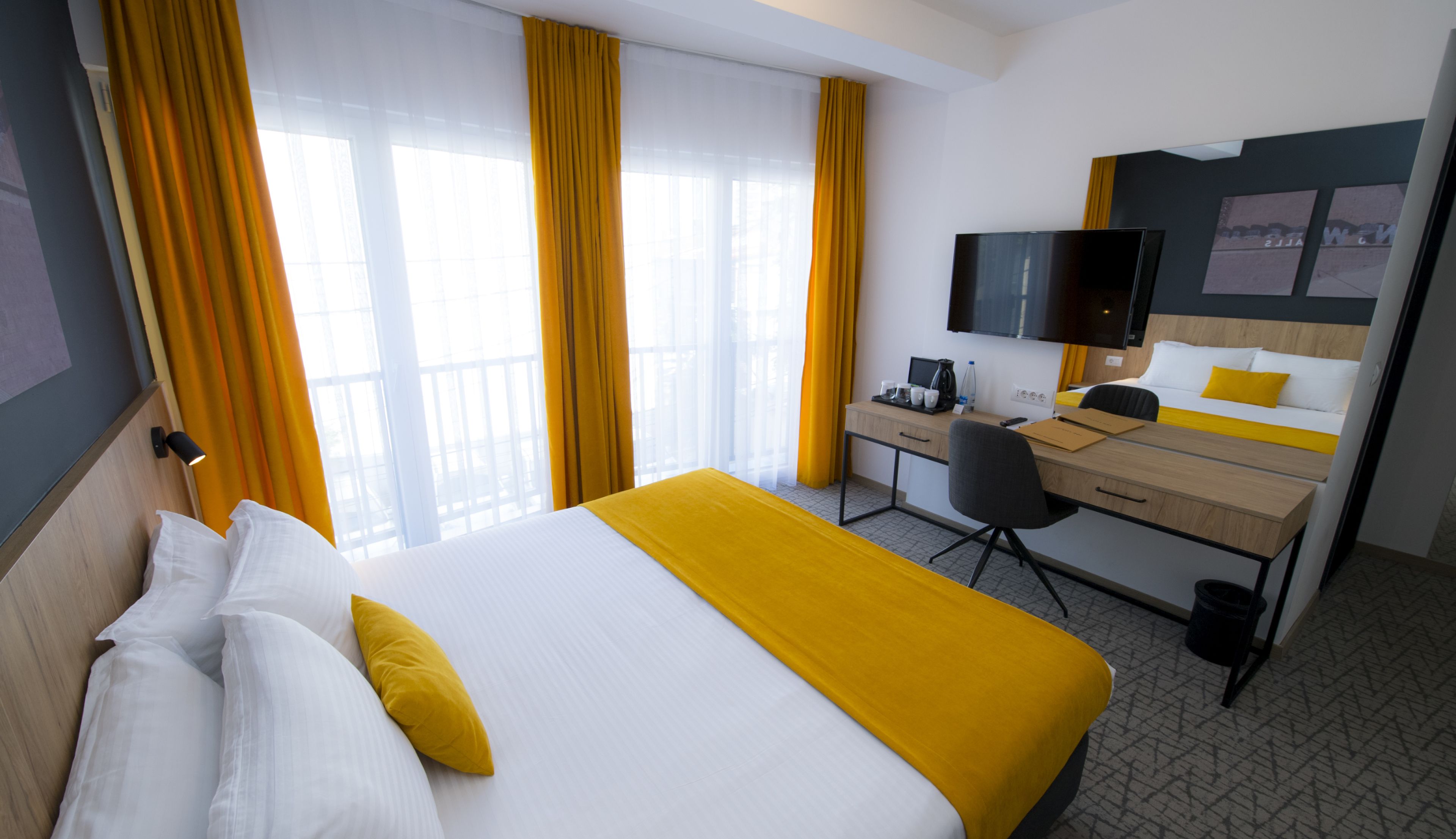 standard room, city view | egyptian cotton sheets, premium bedding, memory-foam beds, minibar