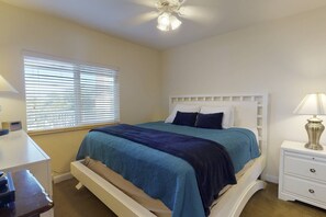 1 bedroom, iron/ironing board, free WiFi