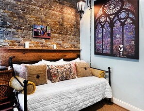 4 Schlafzimmer, Schreibtisch, Bügeleisen/Bügelbrett, kostenloses WLAN