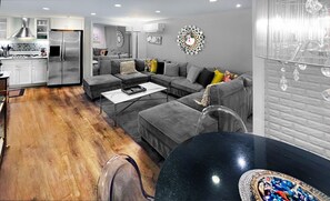 Smart TV, libros y estéreo 