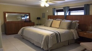 1 bedroom, internet - Executive Suite in Freeport. (Freeport)