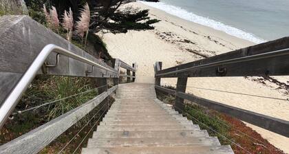 New Home w Expansive Ocean and Sunset Views, Steps to the Seal Cove Beach