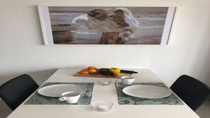 Dining - Luxurious, modern & warm seaside loft with great views (Oostende)