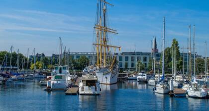 Luxurious, modern & warm seaside loft with great views