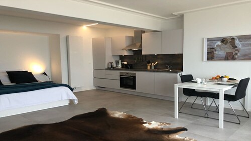 Luxuriöses, modernes und warmes Loft am Meer mit toller Aussicht