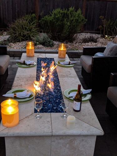 Cute totally remodeled Cottage 100 feet from Beach 