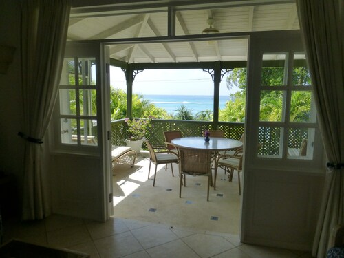 Luxuriöses Apartment mit 2 Schlafzimmern und atemberaubendem Meerblick an der Westküste von Barbados