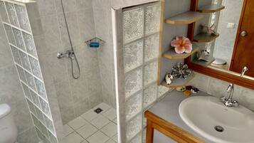 Bathroom | Shower, free toiletries, hair dryer, towels