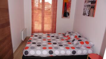 1 chambre, fer et planche Ă repasser, lit parapluie, Wi-Fi gratuit