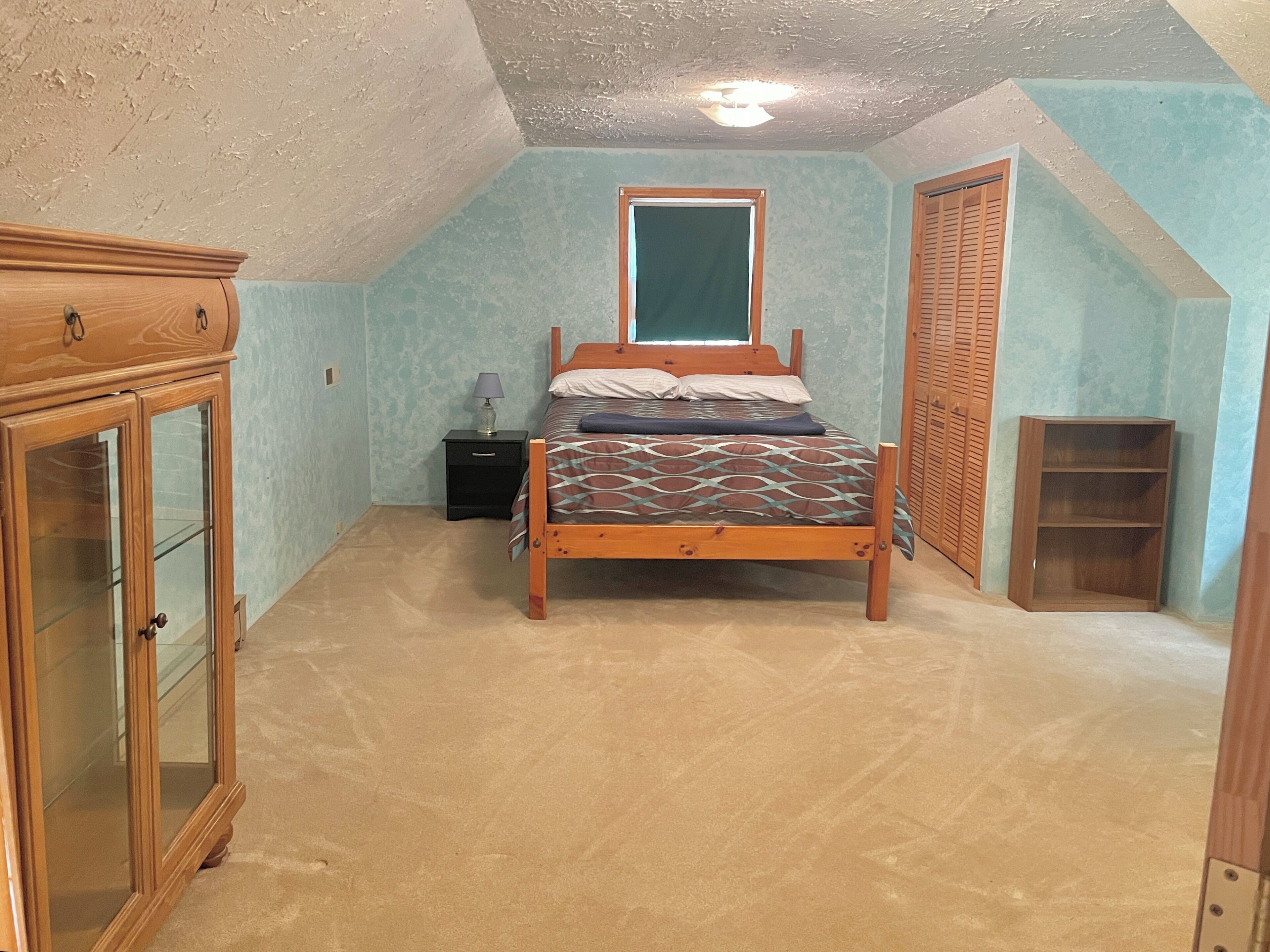 1 dormitorio, tabla de planchar con plancha, wifi gratis y ropa de cama