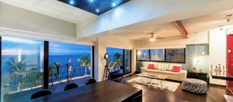 Location & View ! Luxury Oceanfront Condo, Downtown Puerto Vallarta on Malecon *