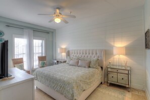 3 bedrooms, iron/ironing board, travel cot, WiFi