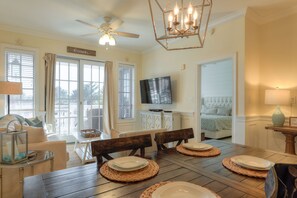 Smart TV, DVD player