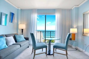 تلفزيون بشاشة مسطحة، مكتب