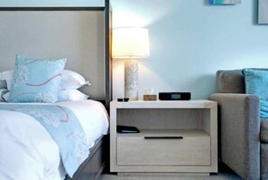 Iron/ironing board, WiFi, bed sheets - Diamond by VIAC -  Ocean View Unit Located at Ritz Carlton (Key Biscayne)
