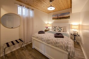 2 habitaciones, tabla de planchar con plancha, internet y ropa de cama 