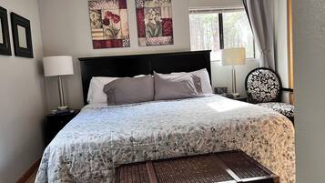 3 bedrooms, iron/ironing board, free WiFi, bed sheets