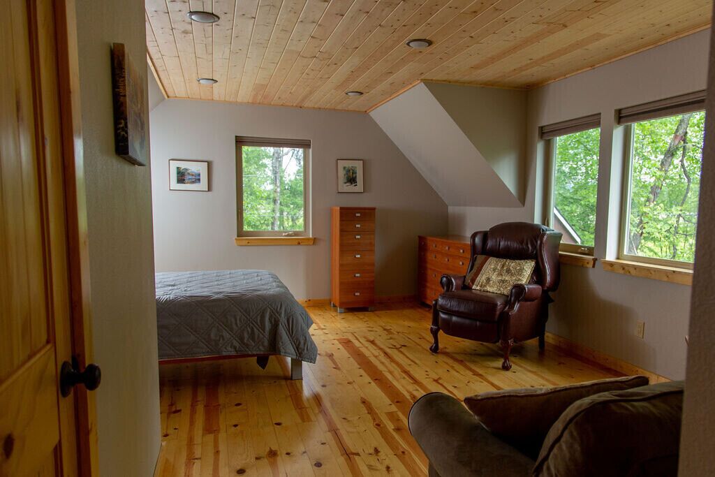 1 bedroom, travel crib, free WiFi, bed sheets