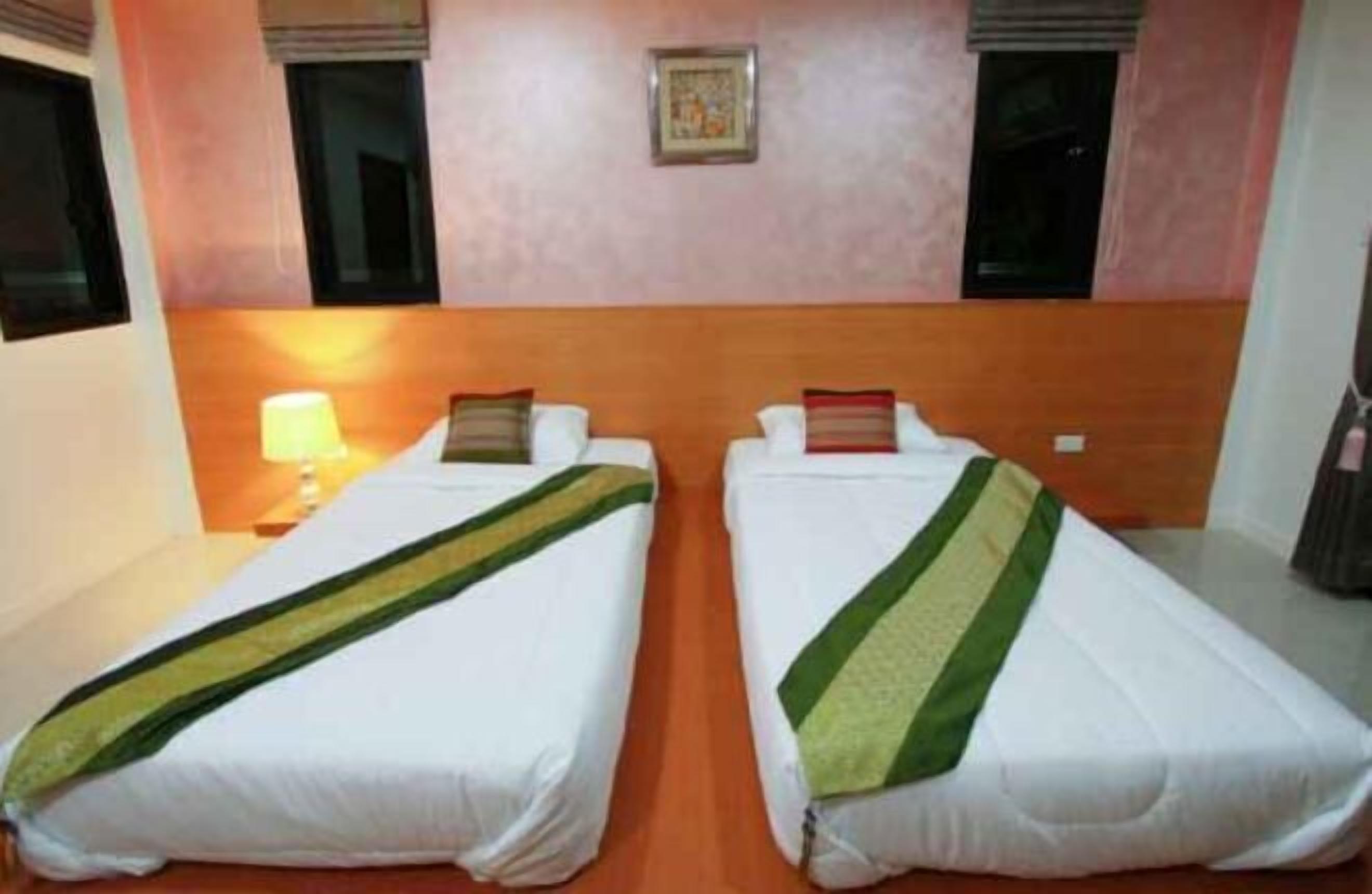 Rollaway beds, free WiFi