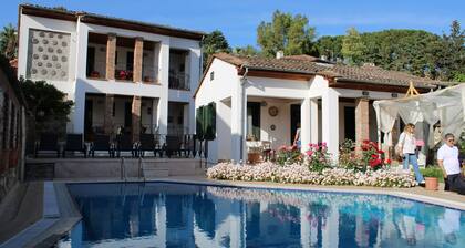 Akay Hotel