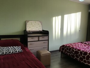 2 bedrooms, WiFi, bed sheets