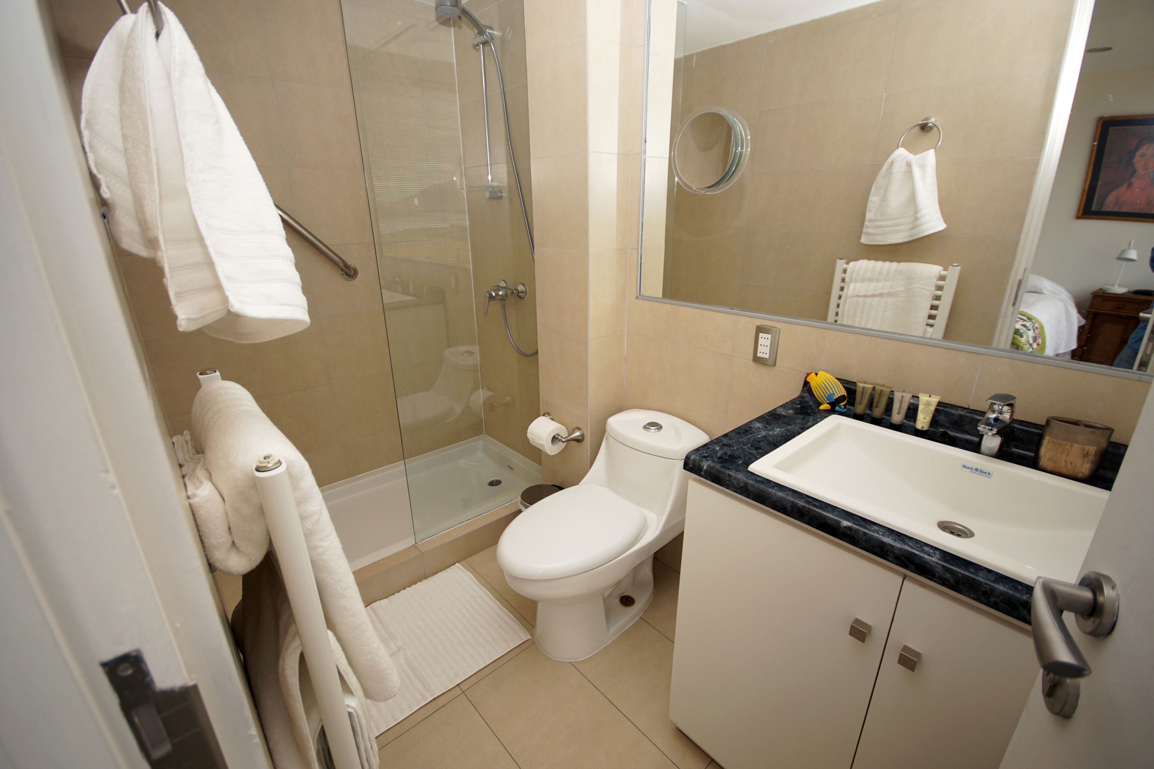 double or twin room, 1 bedroom, non smoking, private bathroom | bathroom | shower, slippers, towels