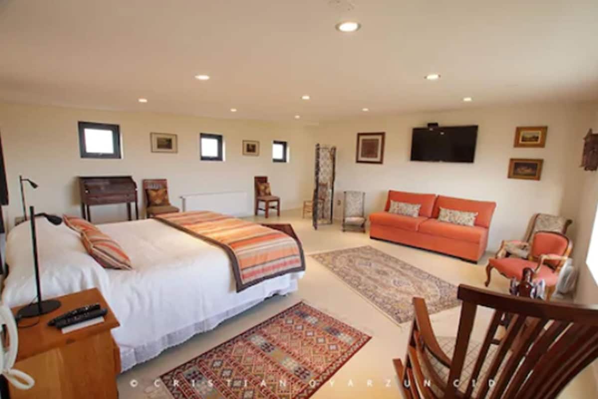 suite | in-room safe, individually decorated, soundproofing, free wifi