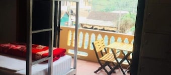 Van Anh Hostel