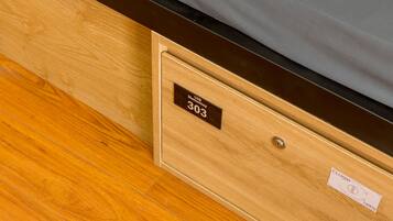 Basic Shared Dormitory, Mixed Dorm | Desk, soundproofing, free WiFi