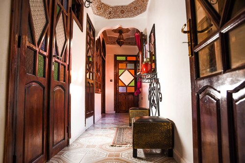 Peace Hostel - Adults Only