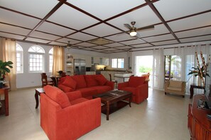 Téléviseur connecté, lecteur de DVD