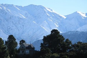Exterior - NOT JUST A STAY, we are a stay you will remember! (Kaikoura Township)