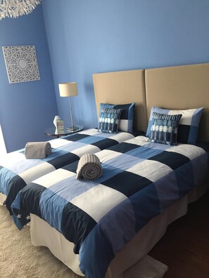 3 bedrooms, iron/ironing board, travel cot, free WiFi - House of Saint Margaret (Ponta Delgada)