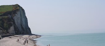 Mökki 3 km meri, 5 minuuttia Lac de Caniel, 1 km golf