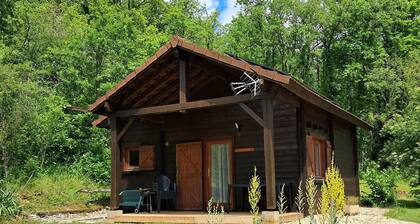 Burgund, Ferienhaus in einem Holzchalet in der Nähe von Vézelay.